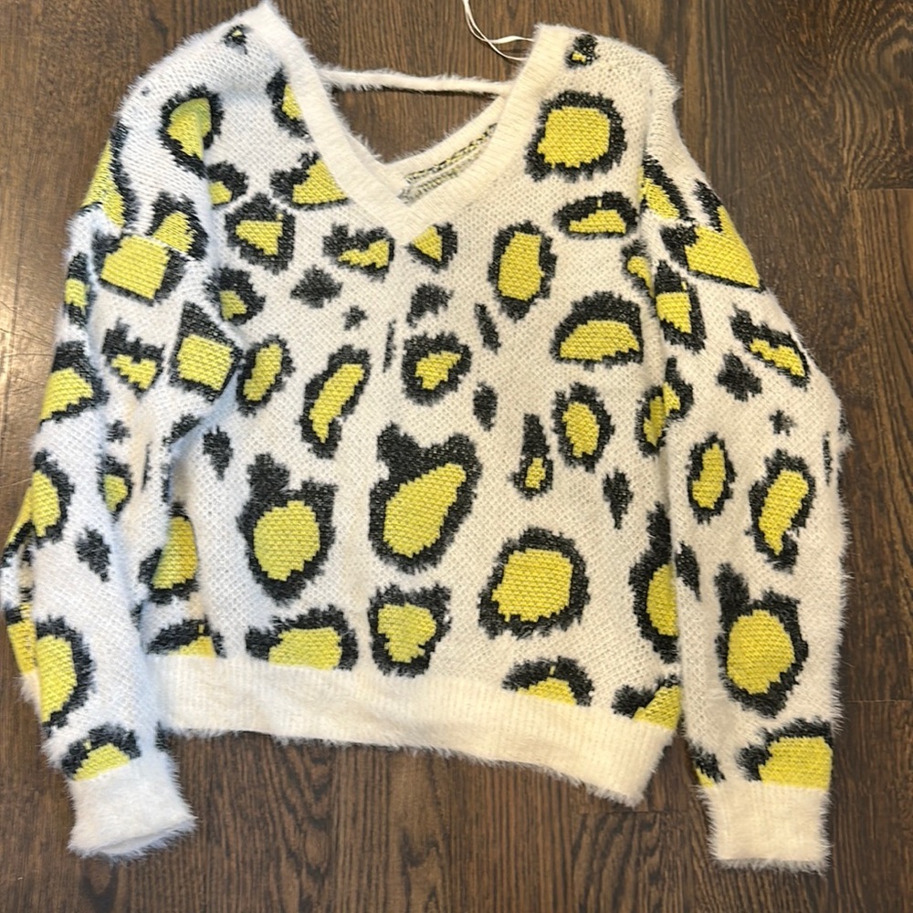 Fluffy cheetah sweater